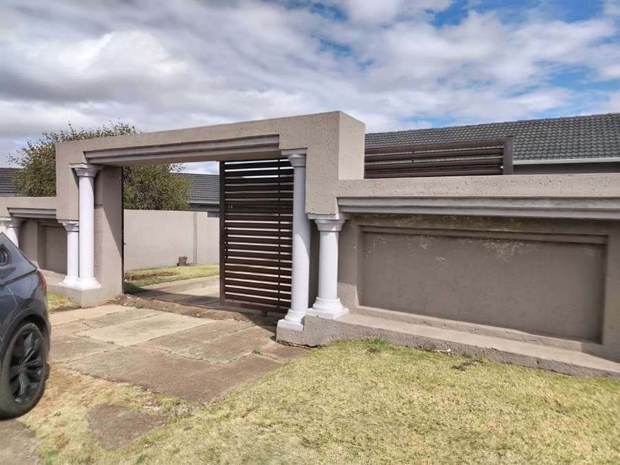 4 Bedroom Property for Sale in Tasbet Park Mpumalanga