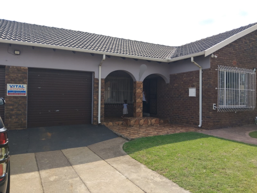 4 Bedroom Property for Sale in Tasbet Park Mpumalanga