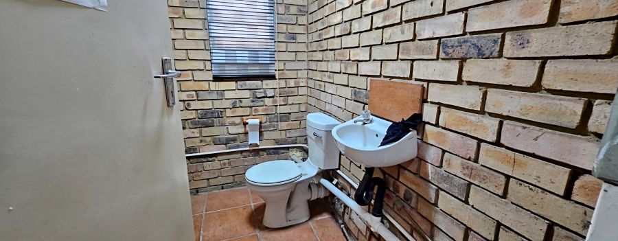To Let Commercial Property for Rent in Die Heuwel Mpumalanga