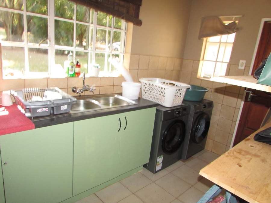 Commercial Property for Sale in White River Estates Mpumalanga