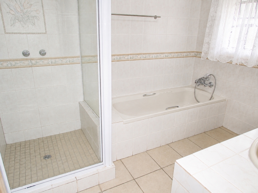 Commercial Property for Sale in White River Estates Mpumalanga
