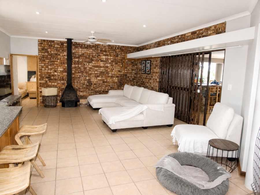 Commercial Property for Sale in White River Estates Mpumalanga