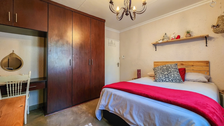 4 Bedroom Property for Sale in Marloth Park Mpumalanga