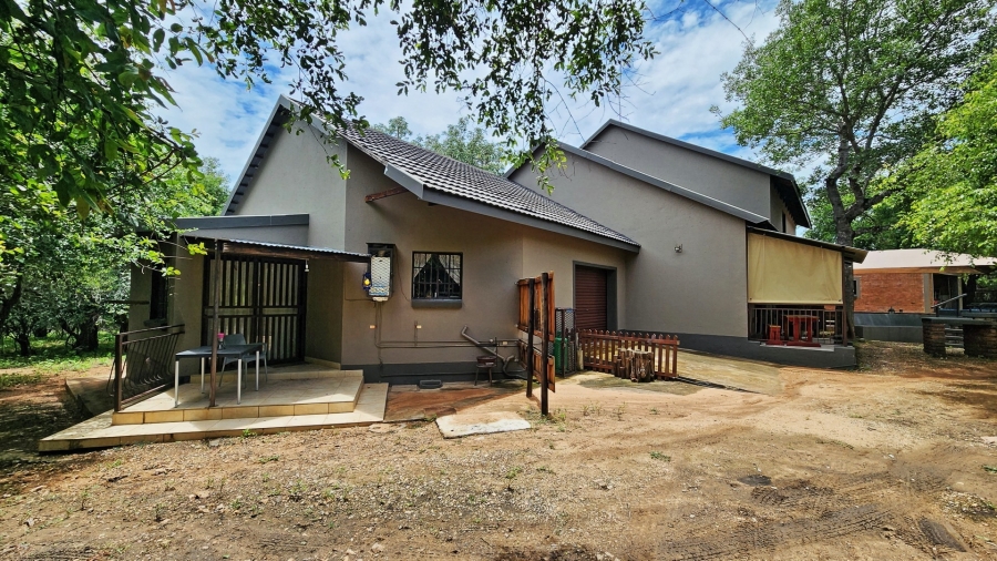 4 Bedroom Property for Sale in Marloth Park Mpumalanga