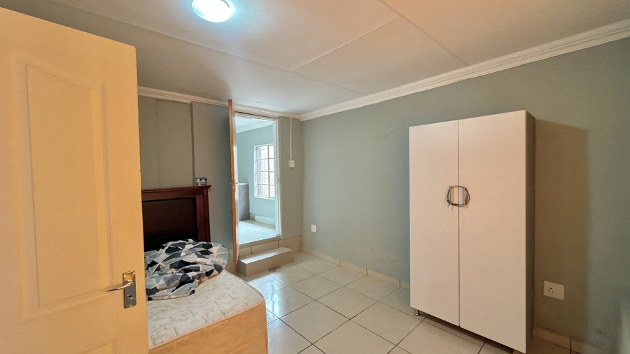 1 Bedroom Property for Sale in Kanyamazane Mpumalanga