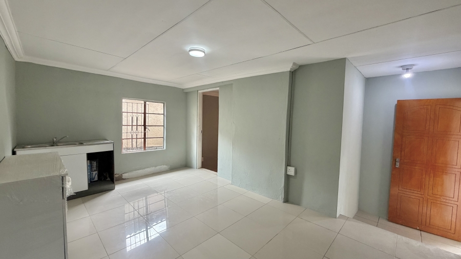 1 Bedroom Property for Sale in Kanyamazane Mpumalanga