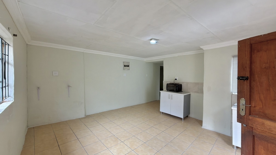 1 Bedroom Property for Sale in Kanyamazane Mpumalanga