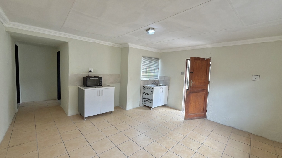 1 Bedroom Property for Sale in Kanyamazane Mpumalanga