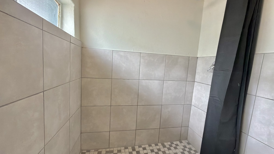 1 Bedroom Property for Sale in Kanyamazane Mpumalanga
