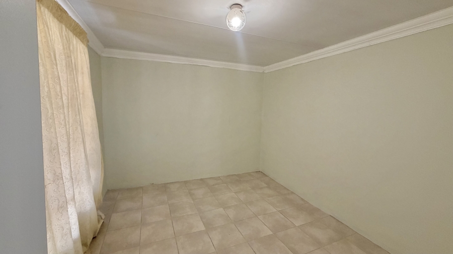1 Bedroom Property for Sale in Kanyamazane Mpumalanga