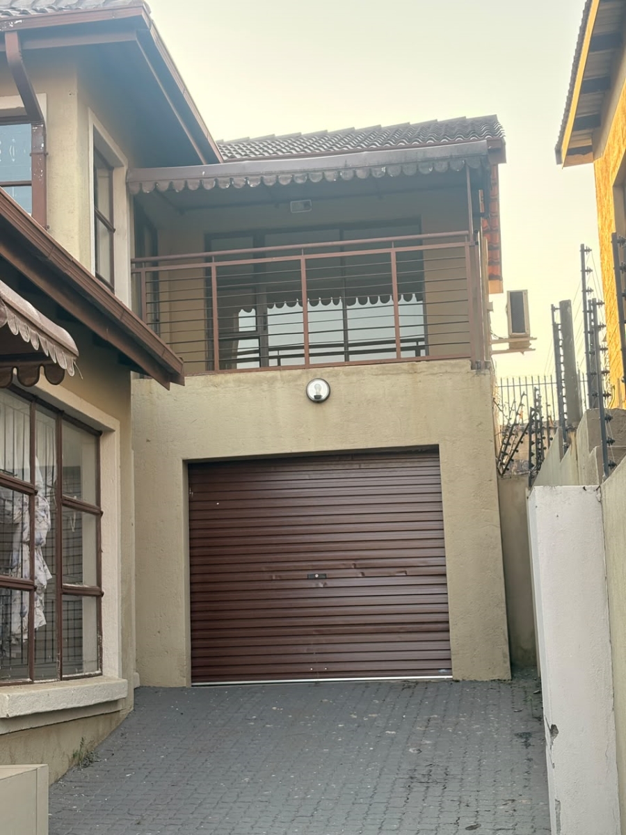To Let 5 Bedroom Property for Rent in Kamagugu Mpumalanga