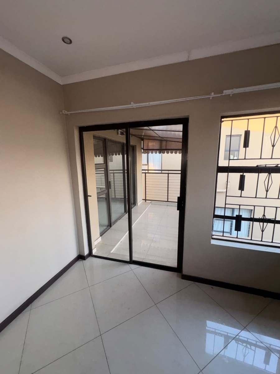 To Let 5 Bedroom Property for Rent in Kamagugu Mpumalanga