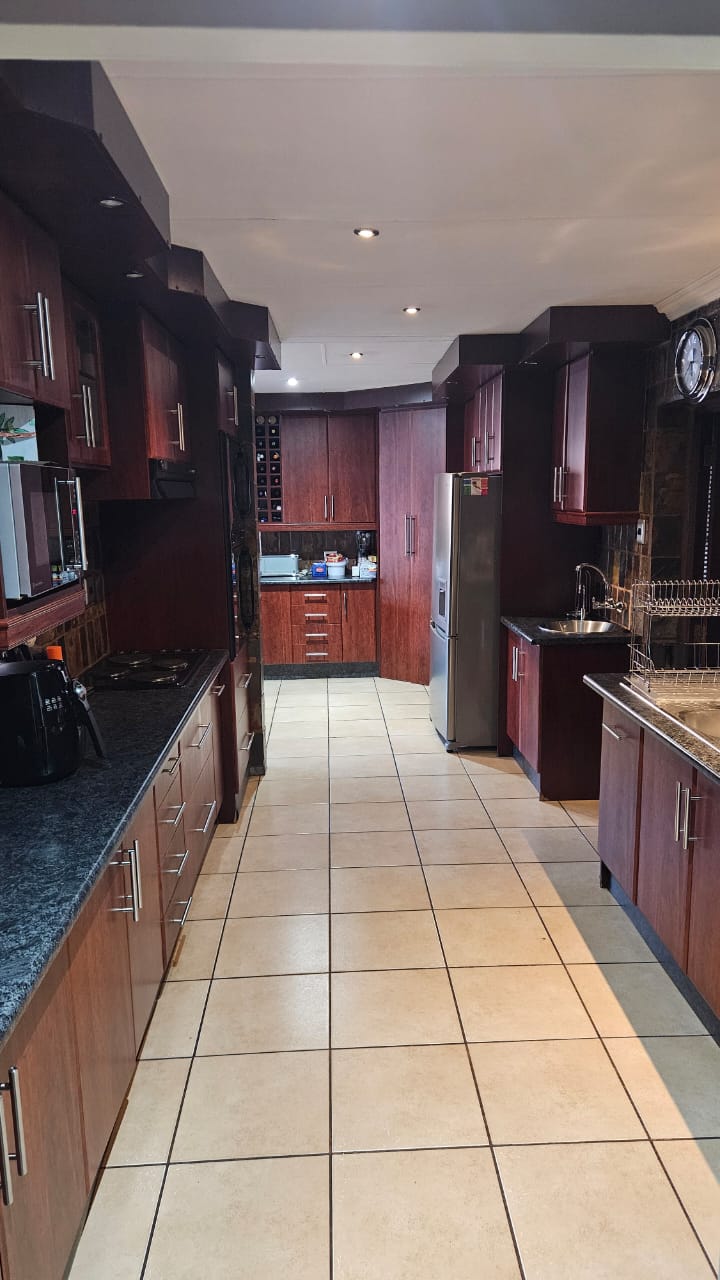 4 Bedroom Property for Sale in Secunda Mpumalanga