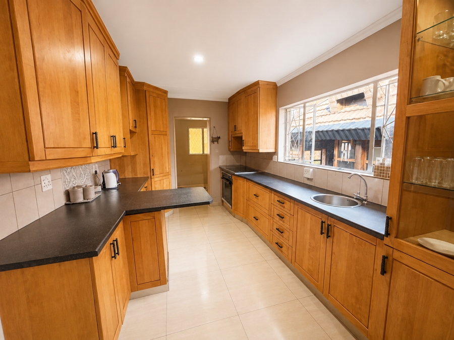 To Let 4 Bedroom Property for Rent in Cosmosrand Mpumalanga