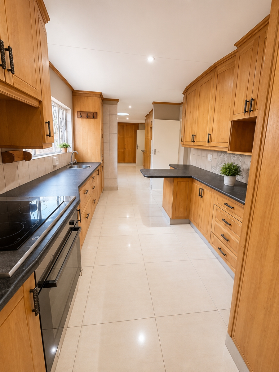 To Let 4 Bedroom Property for Rent in Cosmosrand Mpumalanga