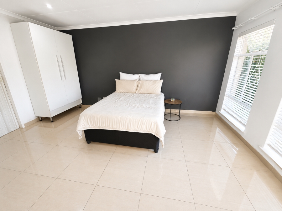 To Let 4 Bedroom Property for Rent in Cosmosrand Mpumalanga