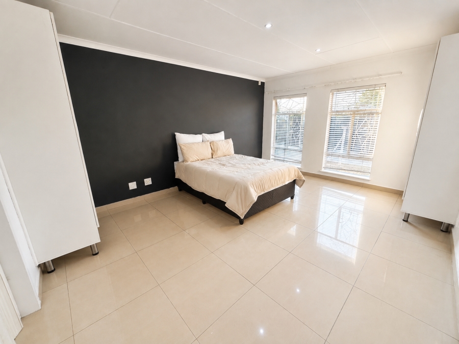 To Let 4 Bedroom Property for Rent in Cosmosrand Mpumalanga