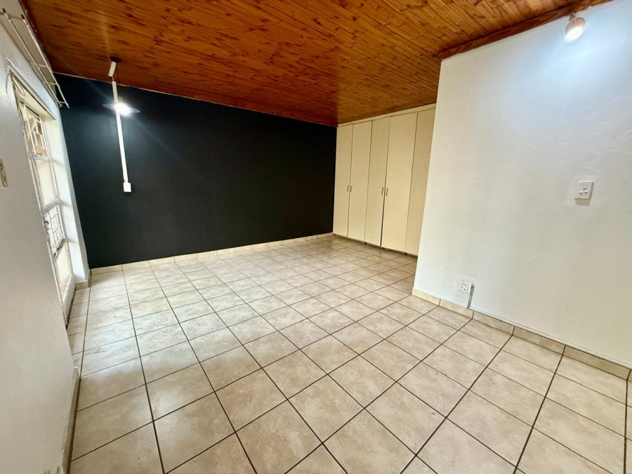 To Let 3 Bedroom Property for Rent in Cosmosrand Mpumalanga