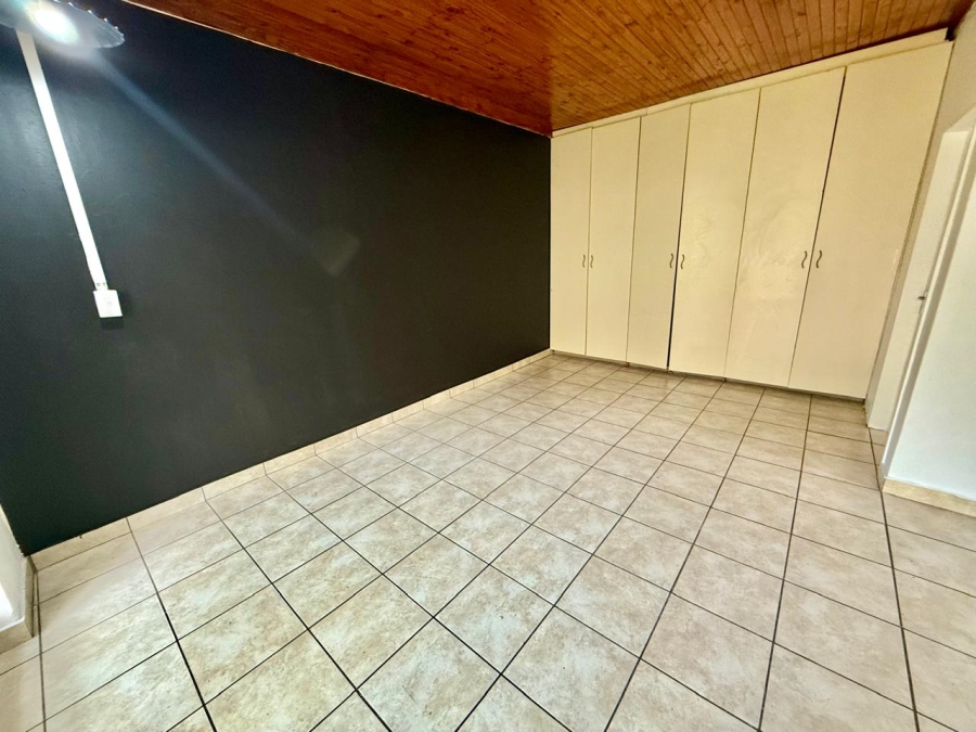 To Let 3 Bedroom Property for Rent in Cosmosrand Mpumalanga