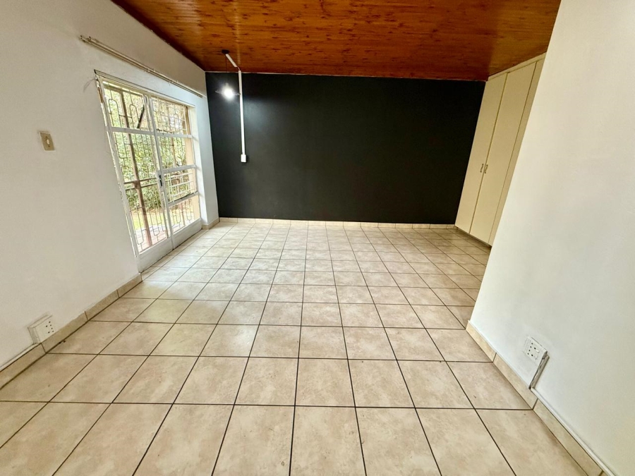To Let 3 Bedroom Property for Rent in Cosmosrand Mpumalanga