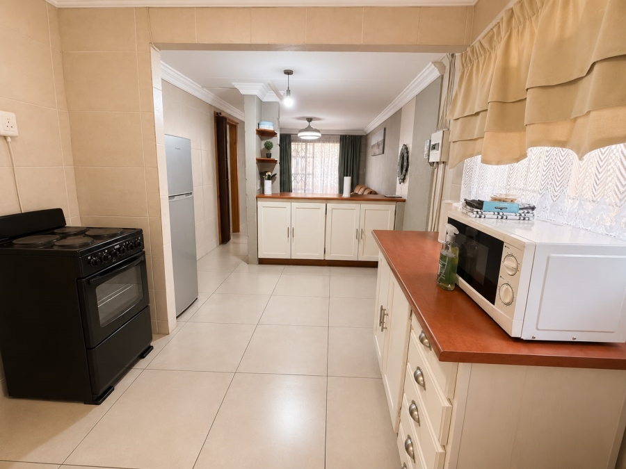 To Let 1 Bedroom Property for Rent in Cosmosrand Mpumalanga