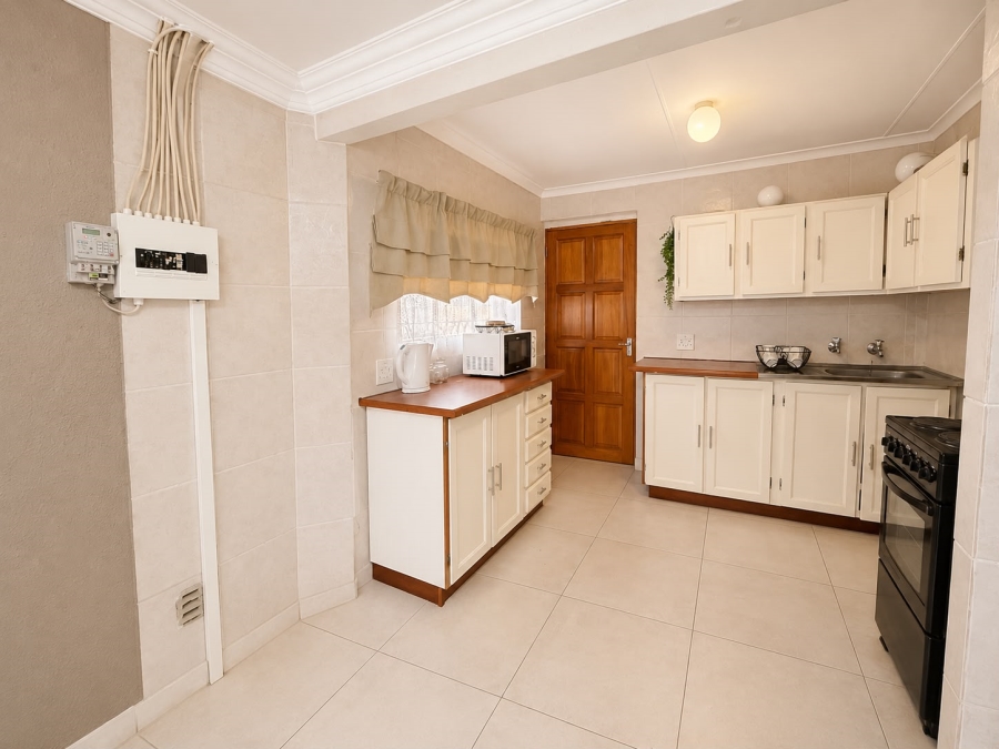 To Let 1 Bedroom Property for Rent in Cosmosrand Mpumalanga