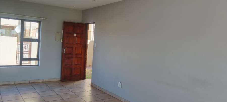 To Let 2 Bedroom Property for Rent in Reyno Ridge Mpumalanga
