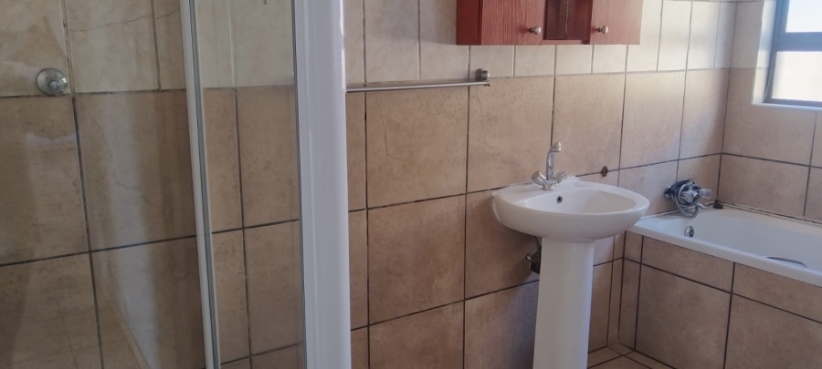 To Let 2 Bedroom Property for Rent in Reyno Ridge Mpumalanga