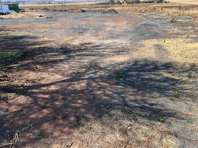 To Let Commercial Property for Rent in Hlalamandi Mpumalanga