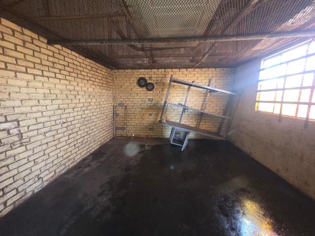 To Let Commercial Property for Rent in Hlalamandi Mpumalanga