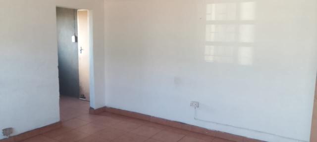 To Let Commercial Property for Rent in Hlalamandi Mpumalanga