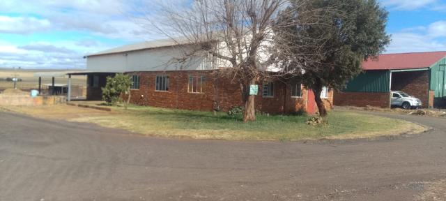 To Let Commercial Property for Rent in Hlalamandi Mpumalanga