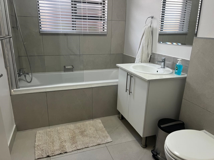 4 Bedroom Property for Sale in Bateleur Estate Mpumalanga