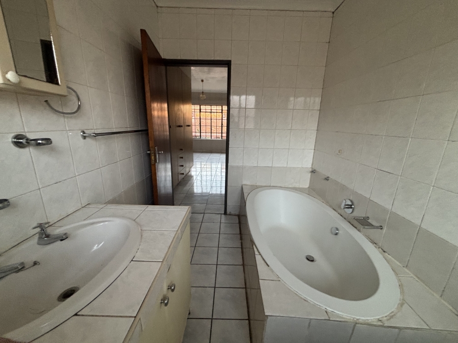 3 Bedroom Property for Sale in Reyno Ridge Mpumalanga