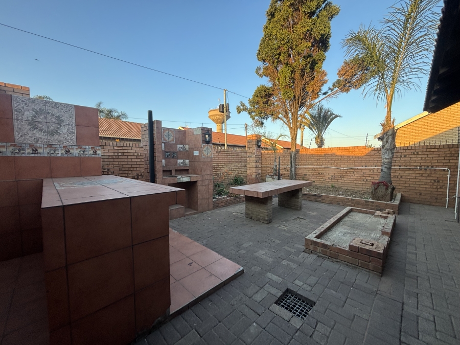3 Bedroom Property for Sale in Reyno Ridge Mpumalanga