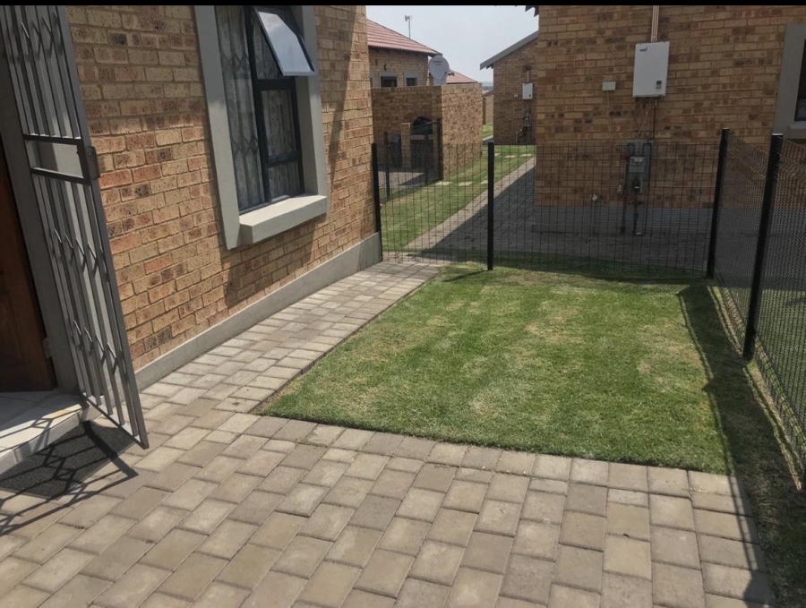 To Let 3 Bedroom Property for Rent in Terra Nova Mpumalanga