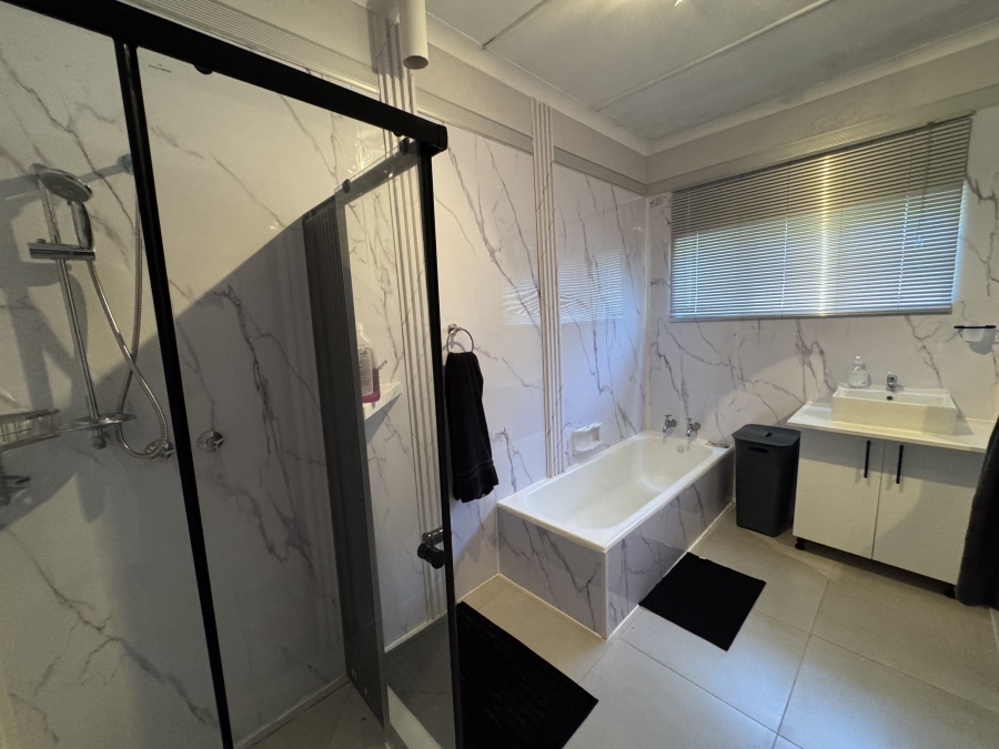 3 Bedroom Property for Sale in Barberton Mpumalanga