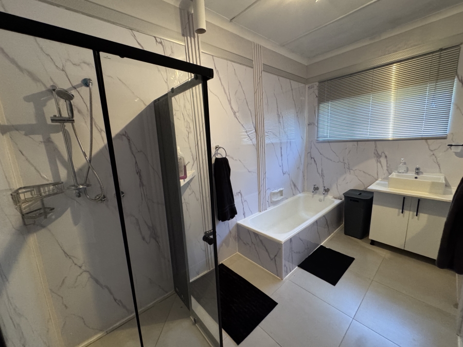 3 Bedroom Property for Sale in Barberton Mpumalanga