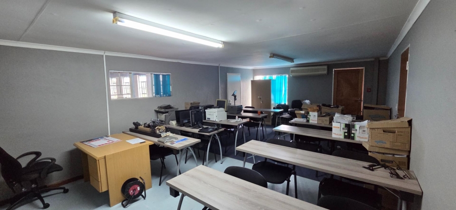To Let Commercial Property for Rent in Nelspruit Industrial Mpumalanga