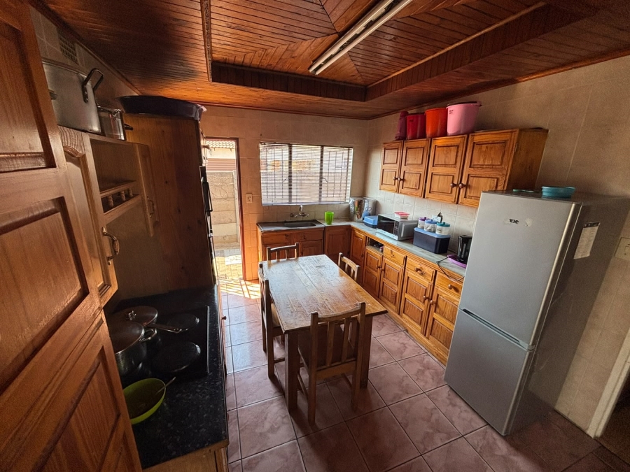 4 Bedroom Property for Sale in Embalenhle Mpumalanga