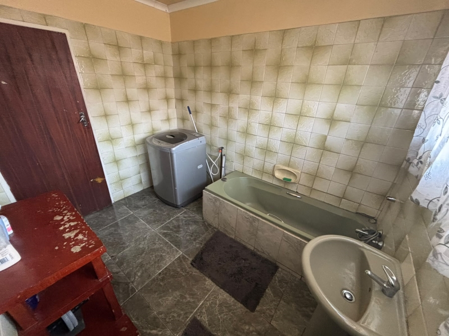 4 Bedroom Property for Sale in Embalenhle Mpumalanga