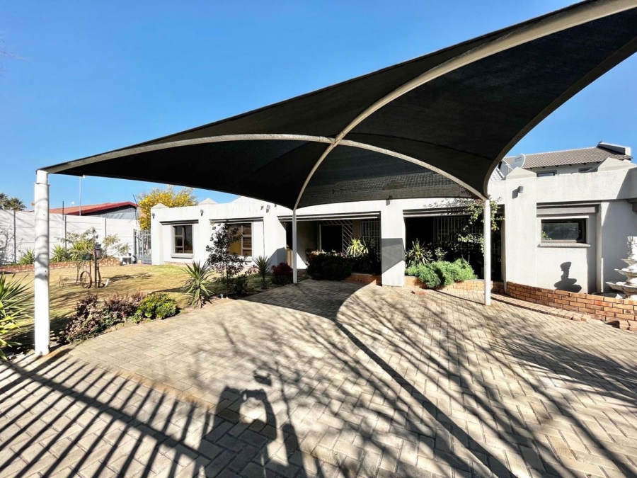 To Let 2 Bedroom Property for Rent in Secunda Mpumalanga