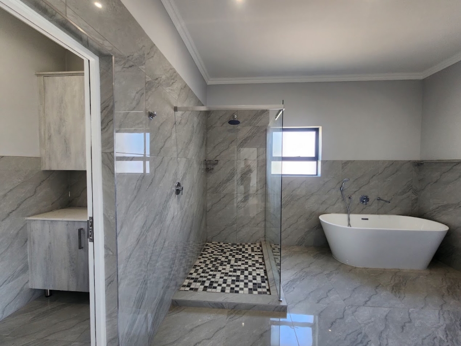 4 Bedroom Property for Sale in Elawini Lifestyle Estate Mpumalanga