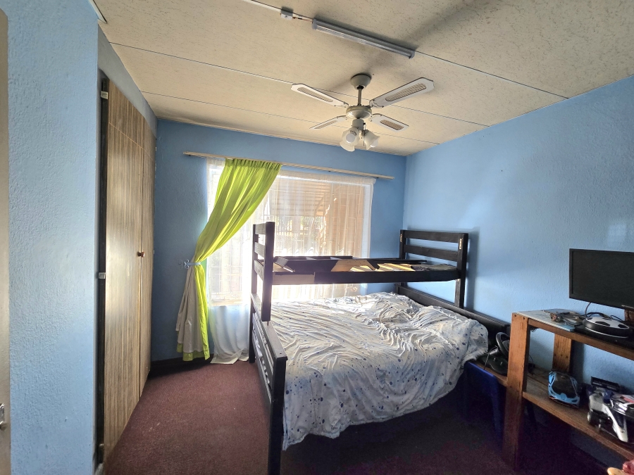 5 Bedroom Property for Sale in Tasbet Park Ext 1 Mpumalanga
