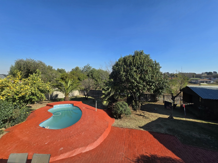 5 Bedroom Property for Sale in Tasbet Park Ext 1 Mpumalanga