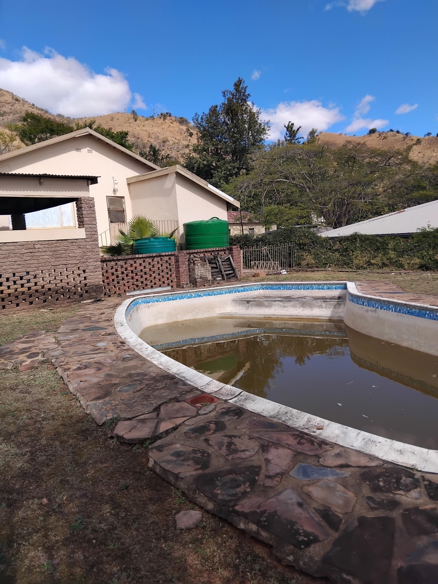 4 Bedroom Property for Sale in Barberton Mpumalanga