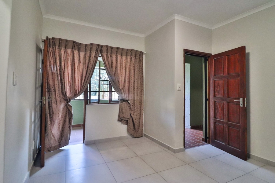 2 Bedroom Property for Sale in Sonheuwel Mpumalanga