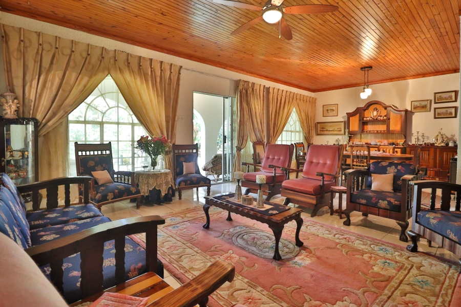 6 Bedroom Property for Sale in West Acres Mpumalanga