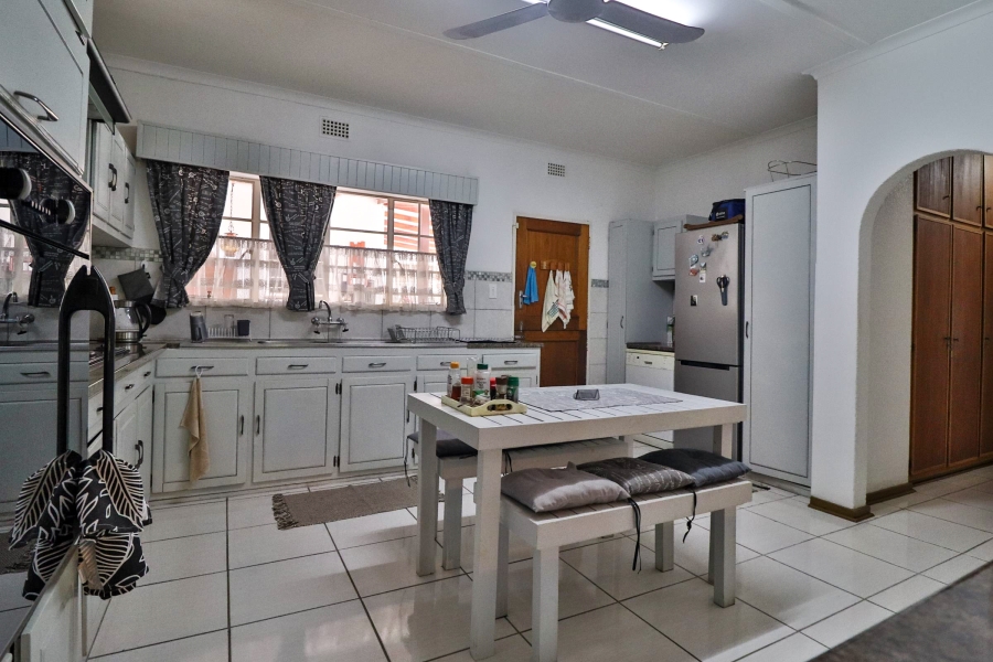 6 Bedroom Property for Sale in West Acres Mpumalanga