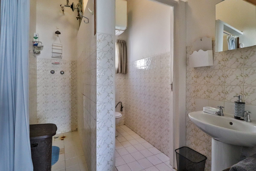 6 Bedroom Property for Sale in West Acres Mpumalanga